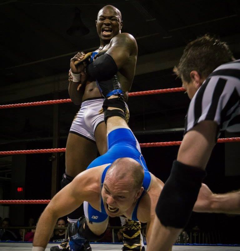 Former WWE superstar Shelton Benjamin in action against Julien Young in December, 2015.